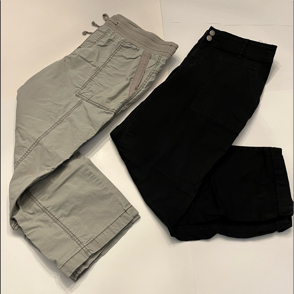 (2) Pairs of Cropped pants